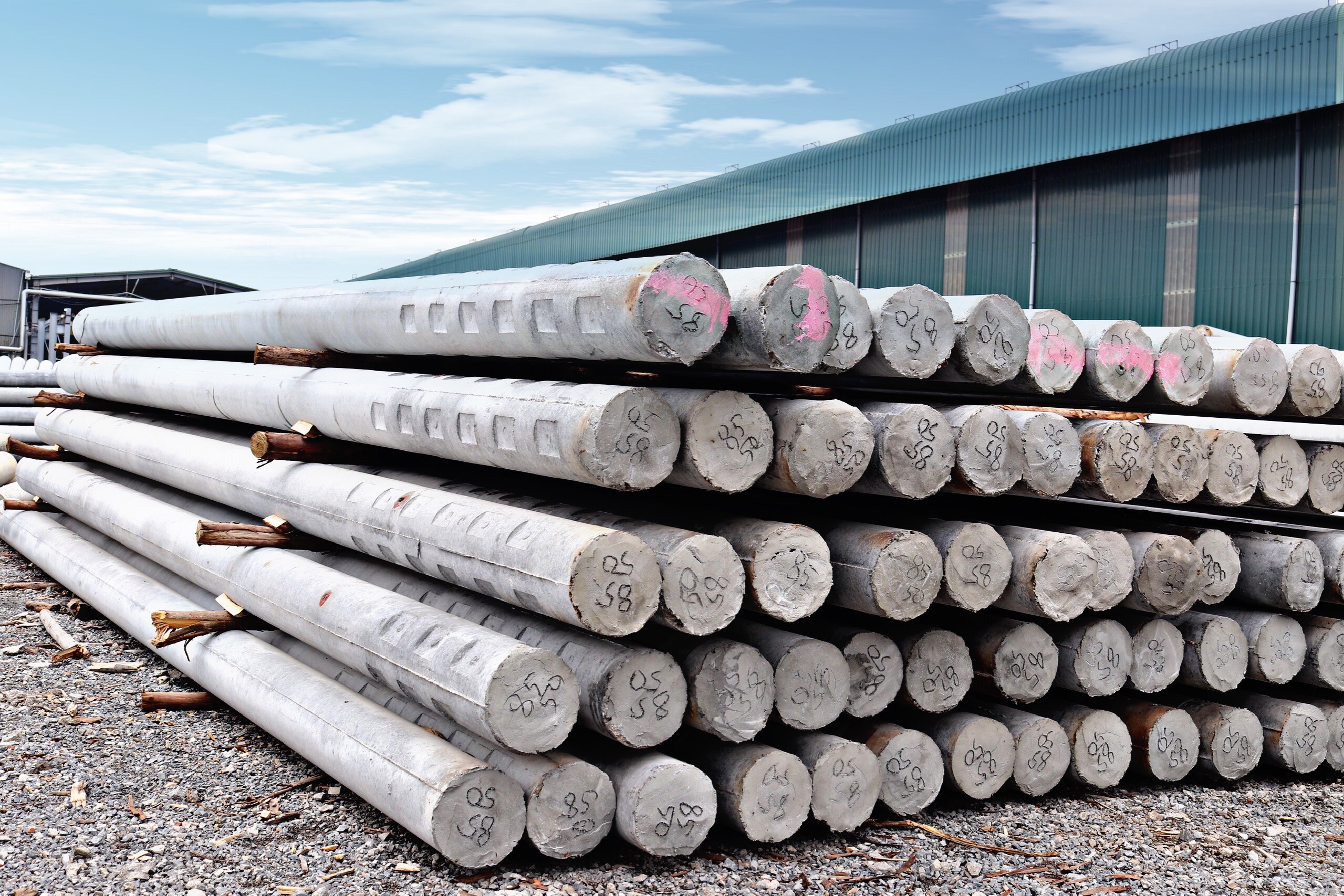 Các chủng loại cột điện theo TCVN 5847 – 2016